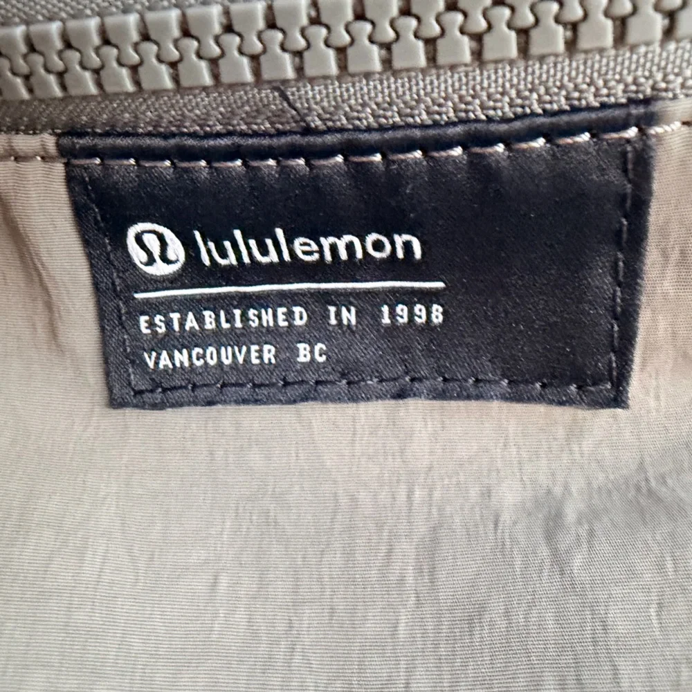 Lululemon Athletica Taupe Belt Bag - Picture 2 of 9